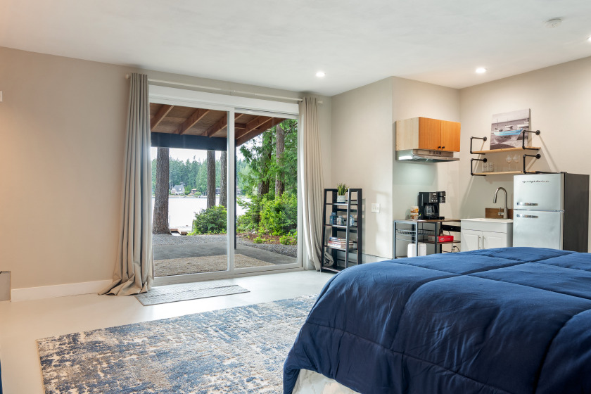 Open Lake Views - Architectural Home - photo 7