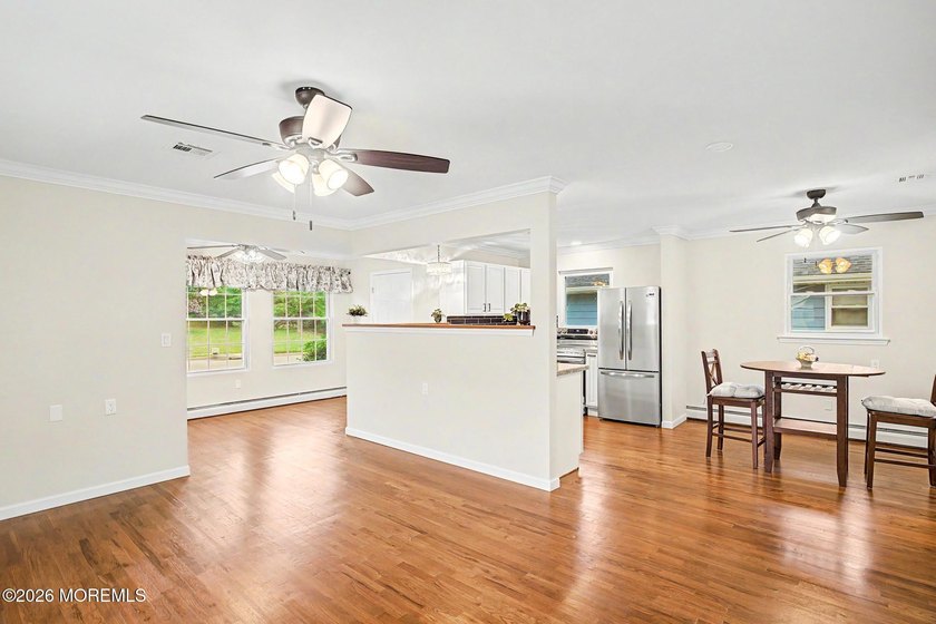THIS HOME IS STUNNING!! EVERYTHING IS BRAND NEW AND ABSOLUTELY - photo 10