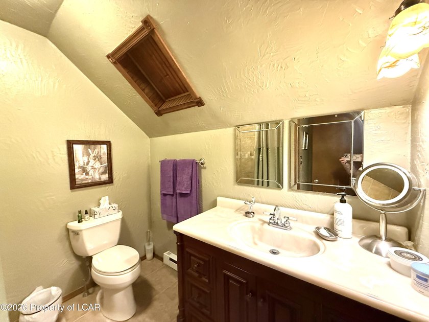 Awesome meticulously maintained 3 BR, 2 Bath Beech Mtn saltbox - photo 21
