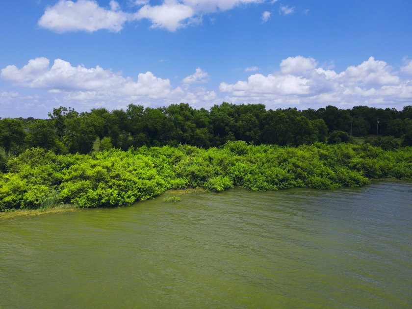 2.1 Waterfront Acres, Non HOA Gated Subdivision! - photo 9