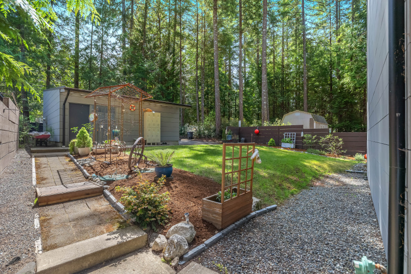 Open Lake Views - Architectural Home - photo 16
