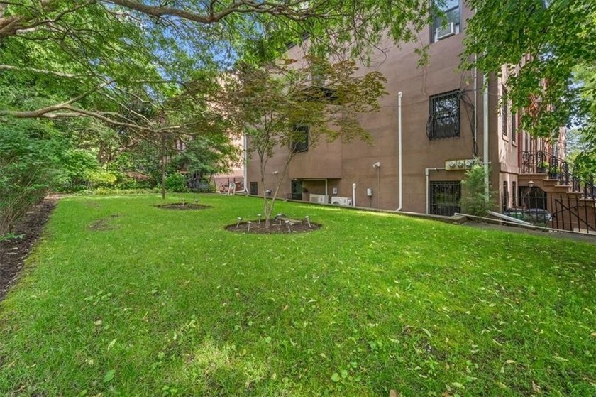 A Rare Corner Brownstone Opportunity in the Heart of Carroll - photo 20
