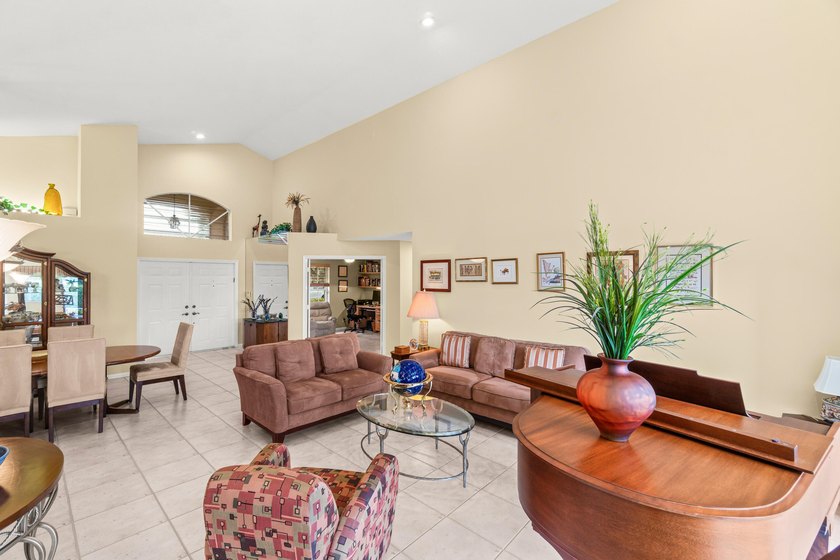 Welcome to easy, elegant living in the highly sought-after 55+ - photo 7