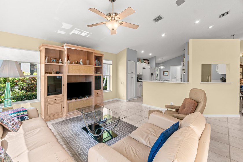 Welcome to easy, elegant living in the highly sought-after 55+ - photo 10