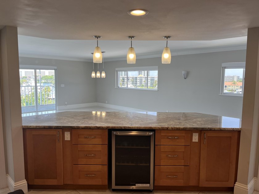 Gorgeous Marina and Coastal Views! 2 Bedroom and 1/2 (1/2 can be - photo 17