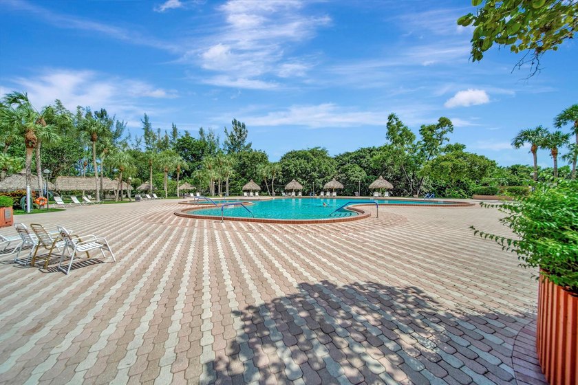 Welcome to the beautiful adult community of Holiday Springs! - photo 30