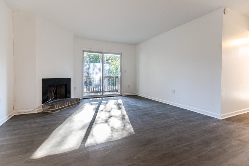 Don't miss this beautifully remodeled 2BR/2BA home in the heart - photo 10
