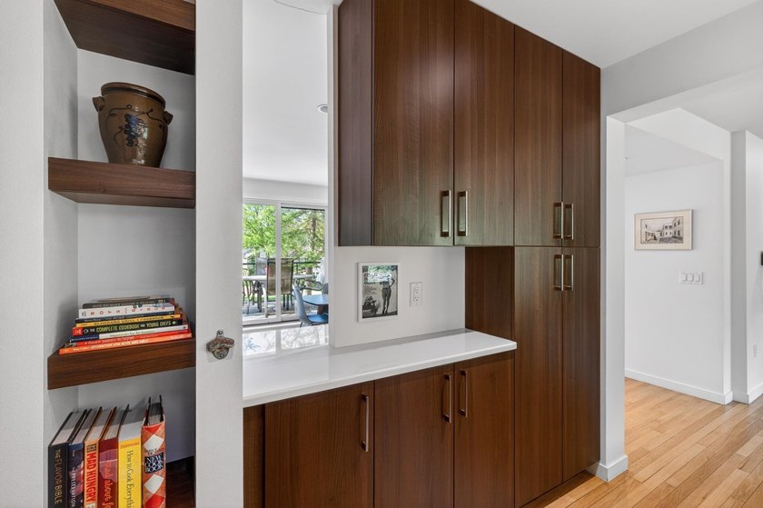 This beautifully updated mid-century modern home offers timeless - photo 23