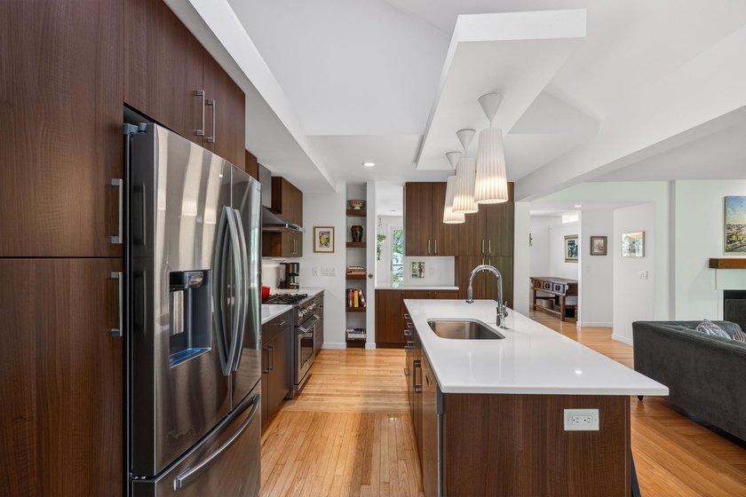 This beautifully updated mid-century modern home offers timeless - photo 24