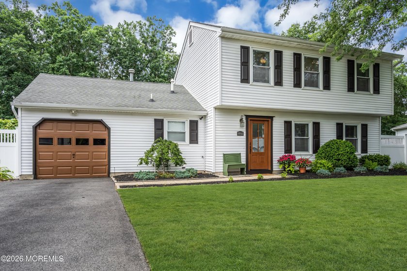 Welcome to 1466 Arapaho Ct. where comfort, privacy, and - photo 3