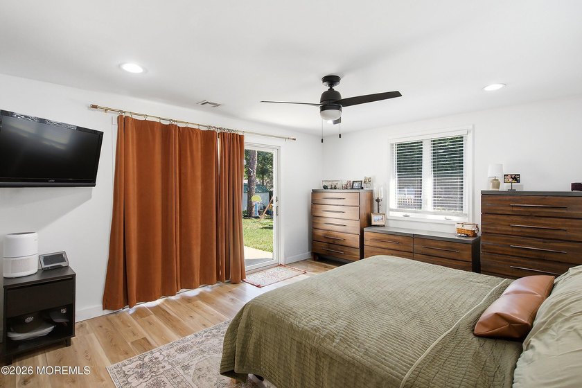 Welcome to this beautifully updated 3-bedroom 2 bath ranch in - photo 10