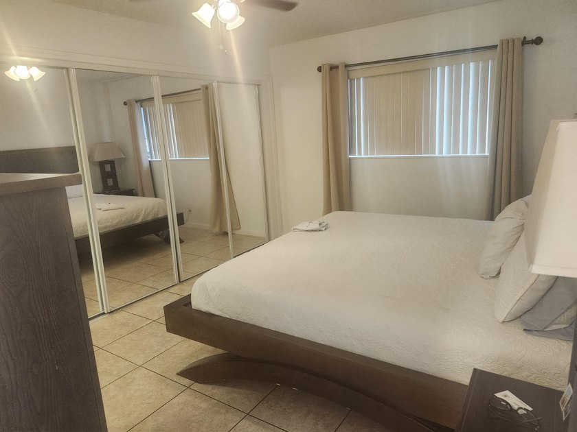 1 bedroom 1.5 bath condo in Dudley West off of Cresthaven Blvd - photo 5