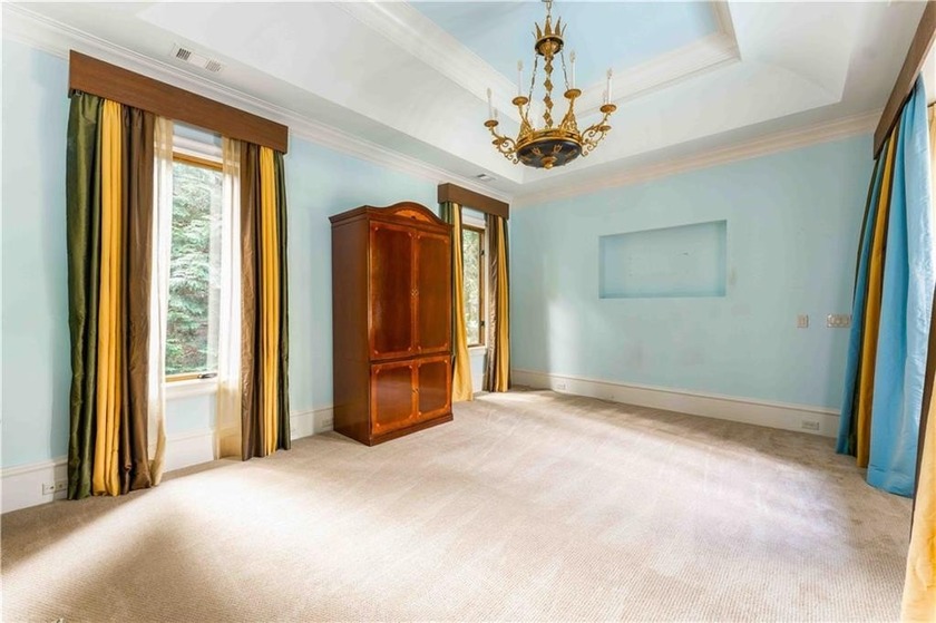 SELLER MOTIVATED - PRICE IMPROVEMENT! Private French Country - photo 32