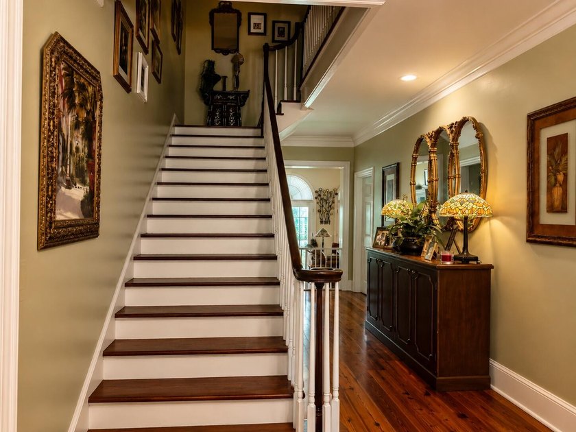 Welcome to one of Orangeburg's most distinguished estate - photo 4