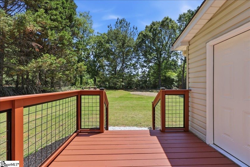 Welcome to 1 Brooke Lee Circle in Taylors, SC .... a beautifully - photo 26