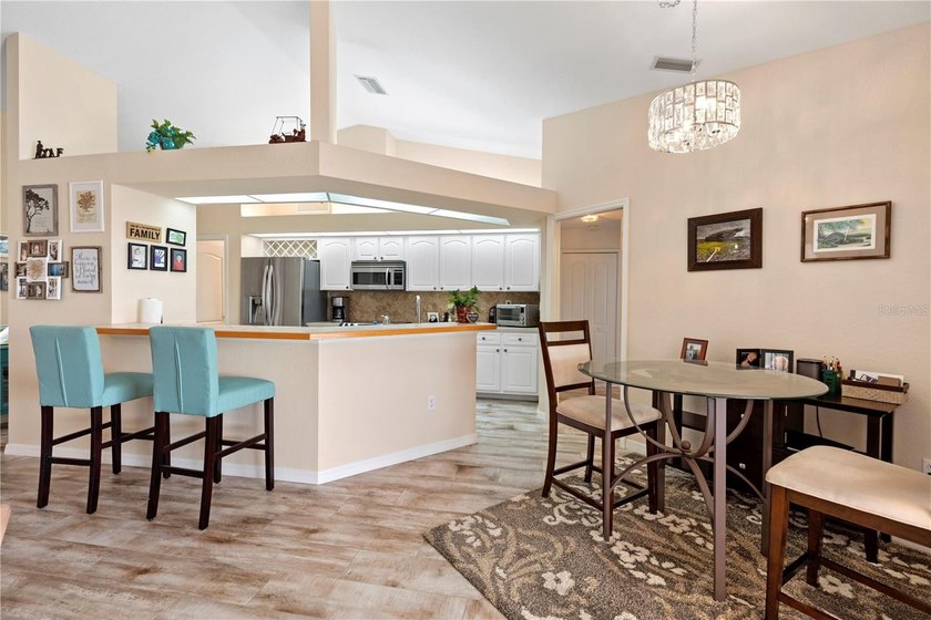 MOVE-IN READY, FURNISHED PGI HOME W/STUNNING GOLF COURSE VIEWS &amp; - photo 8