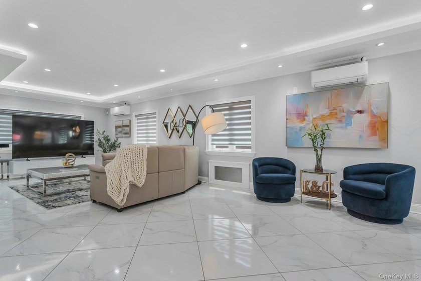 A remarkable showcase of craftsmanship, sophistication, and - photo 7