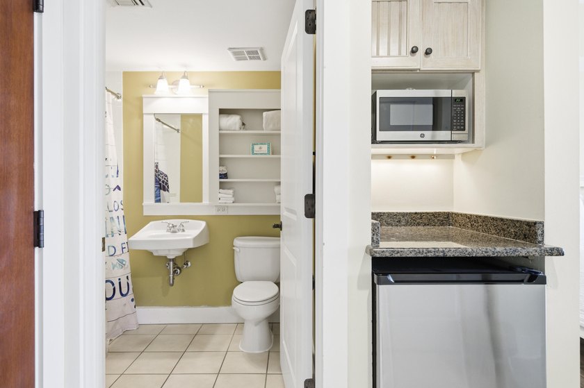 Currently the best-priced 2BR/2BA lock-out in the Miramar - photo 23