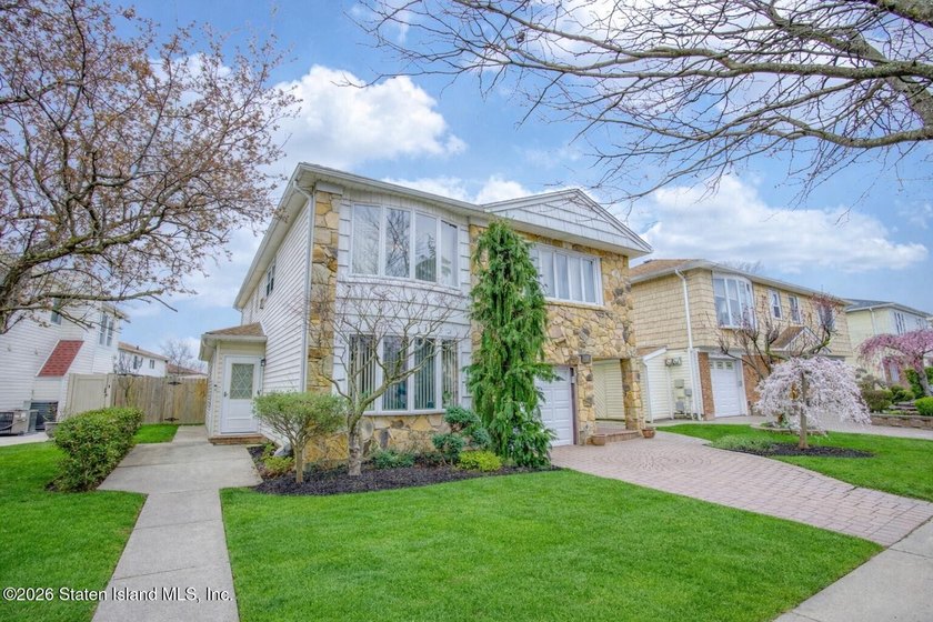 Introducing your impeccably well-maintained home!! This - photo 29