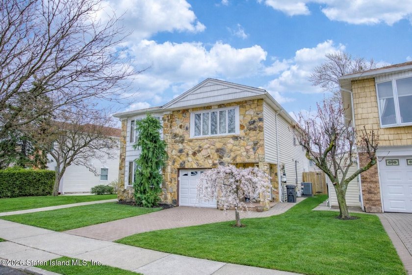 Introducing your impeccably well-maintained home!! This - photo 30
