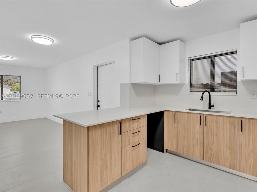 GET UP TO $7,500 IN LENDER CREDITS FOR OCCUPANT BUYERS! - photo 8