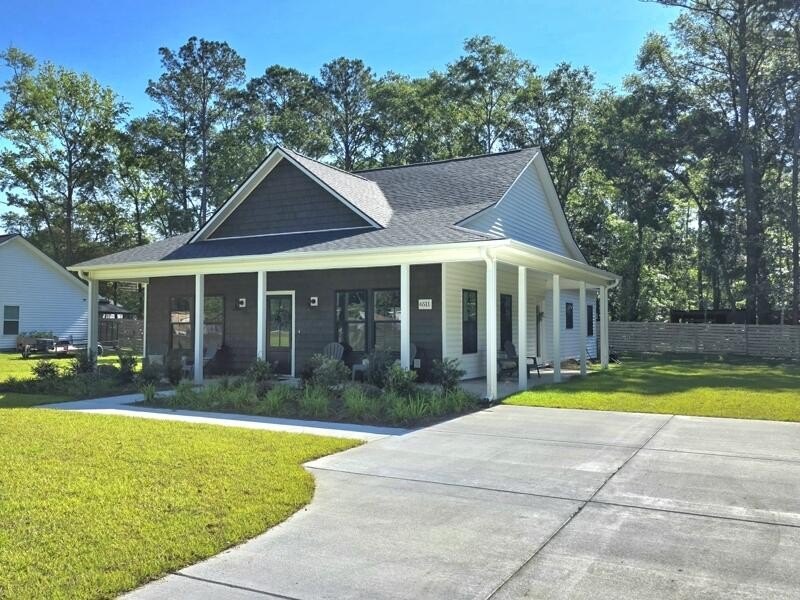 NOW COMPLETE &amp; MOVE-IN READY -- INCLUDING REFRIGERATOR, WASHER &amp; - photo 3