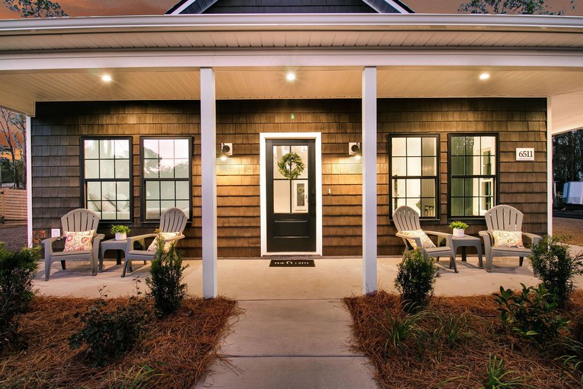 NOW COMPLETE &amp; MOVE-IN READY -- INCLUDING REFRIGERATOR, WASHER &amp; - photo 6