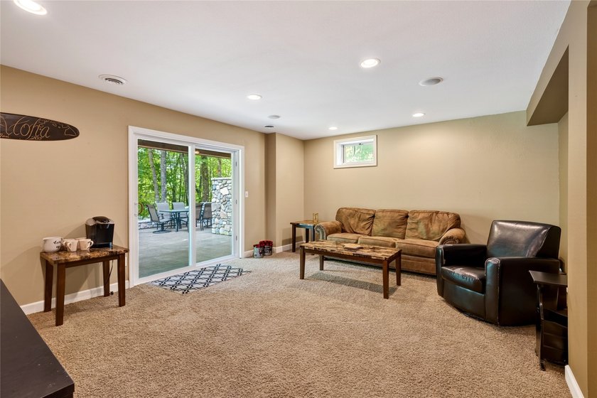 Like new, extensively remodeled Long Lake Retreat! Experience - photo 29