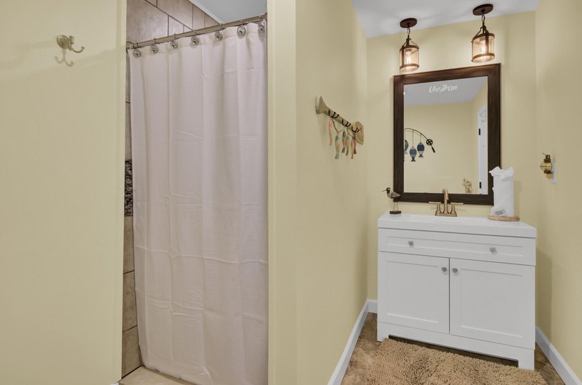 Live the Lake Lifestyle without paying the lakefront price - photo 34