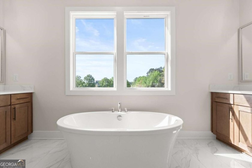 The Emery Gable offers luxury, flexibility, and incredible - photo 34