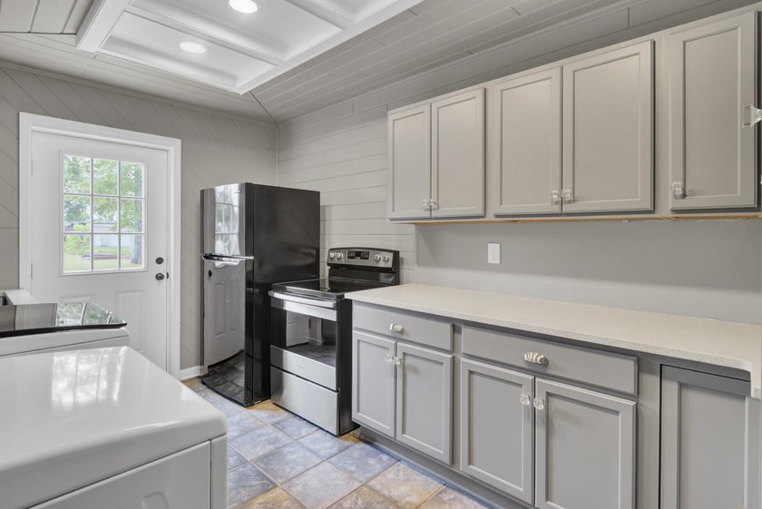 Live the Lake Lifestyle without paying the lakefront price - photo 36