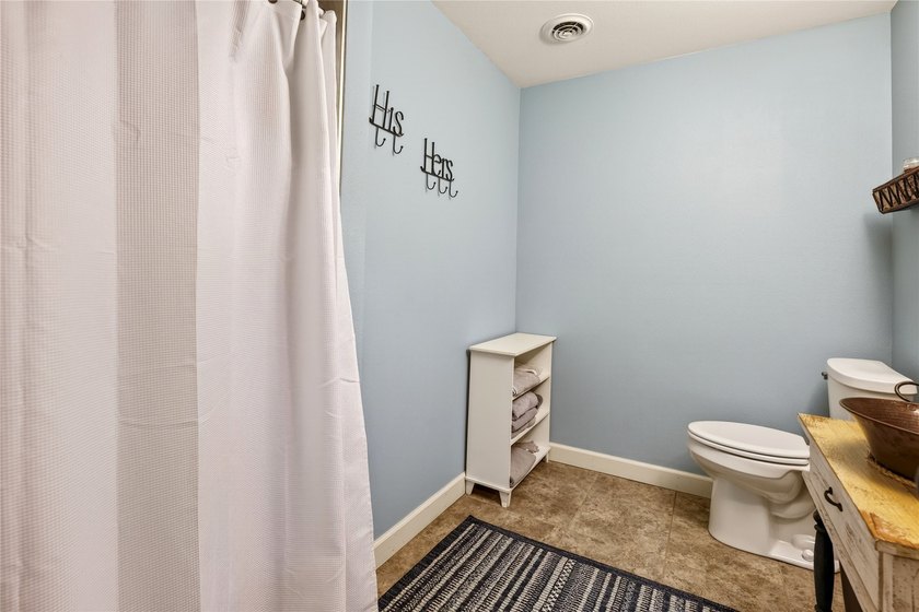 Like new, extensively remodeled Long Lake Retreat! Experience - photo 37