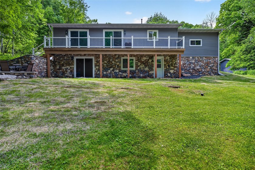 Like new, extensively remodeled Long Lake Retreat! Experience - photo 41
