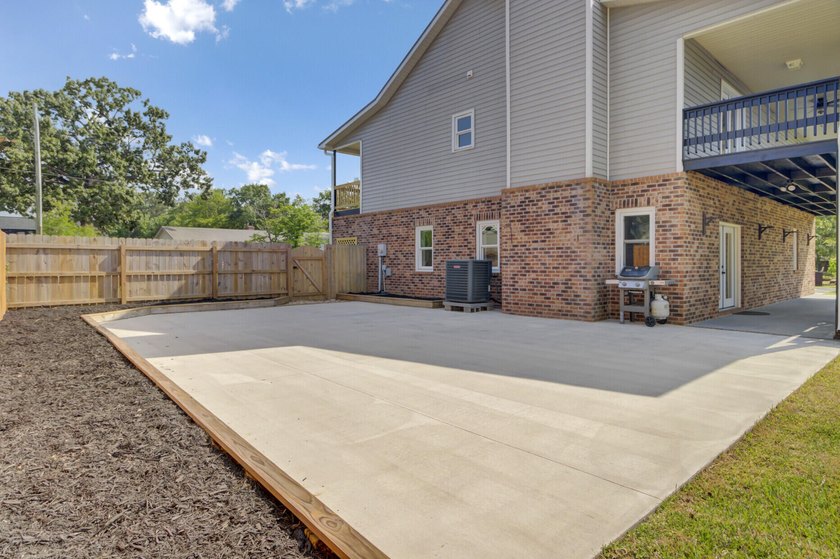 Live the Lake Lifestyle without paying the lakefront price - photo 45
