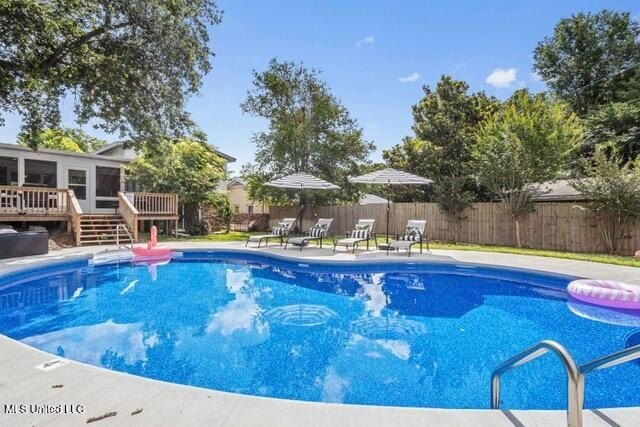 Turnkey Gulfport Pool Home - 4BR/3BA with Sunroom &amp; Game Room - photo 2