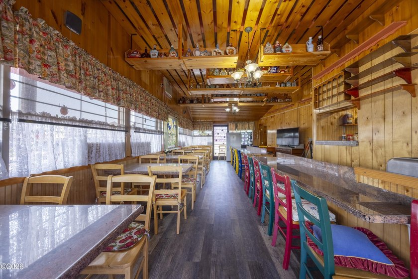 A 22-unit hotel property with an existing restaurant/cafe space - photo 23