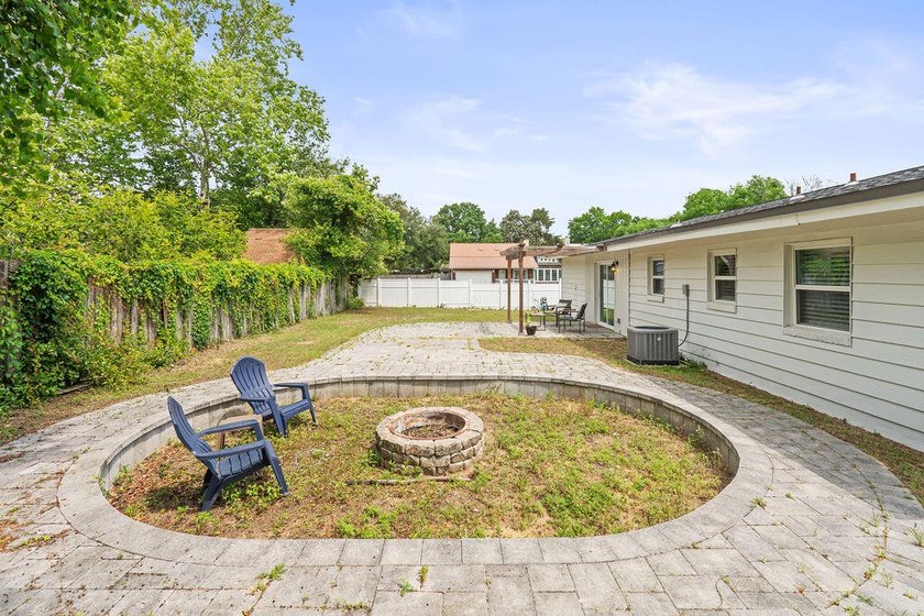 NEW PRICE: $325,000! Experience complete peace of mind in this - photo 34