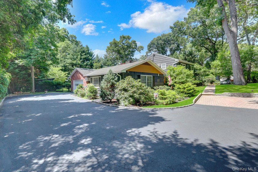 Welcome to 121 Old Field Rd, Huntington-a rare opportunity in - photo 3