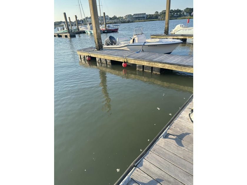 Welcome to Mariners Cay Marina! Located on the Folly River - photo 5