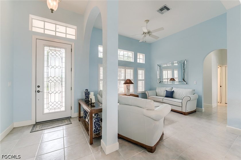 Enjoy a lakefront home on Crown Colony's very desirable New - photo 4