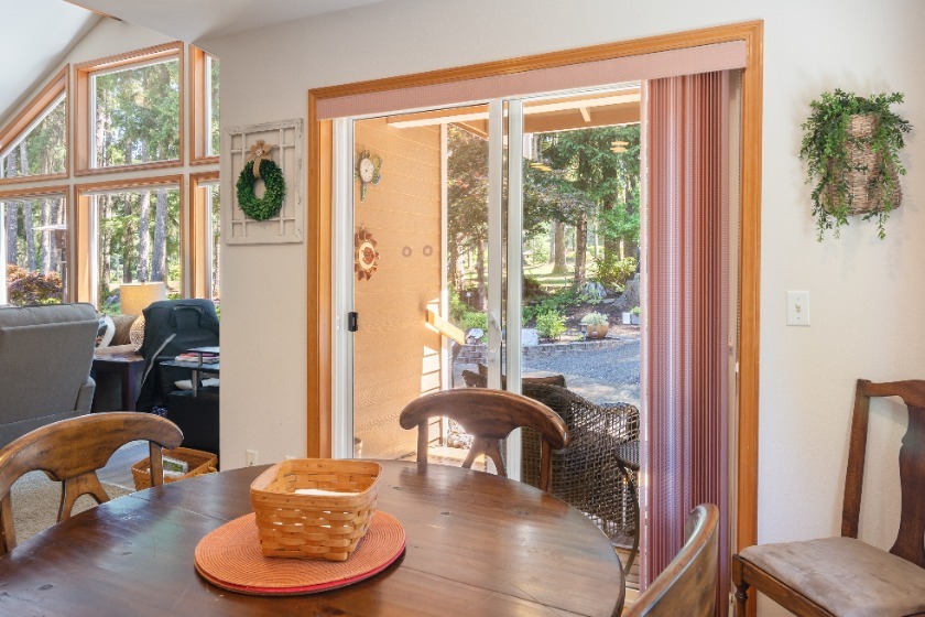 Golf Course Home - Manicured and Updated - photo 40
