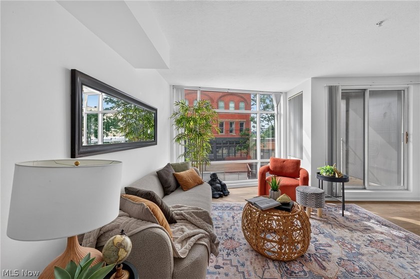 Welcome to urban living at its finest in the highly desirable - photo 7
