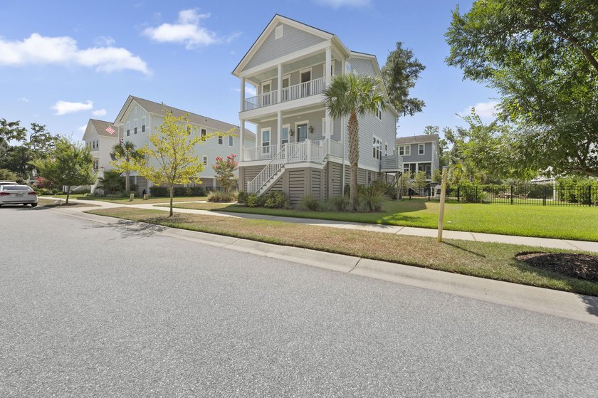 Welcome to 2409 Georgia Guard Drive, where timeless Lowcountry - photo 3