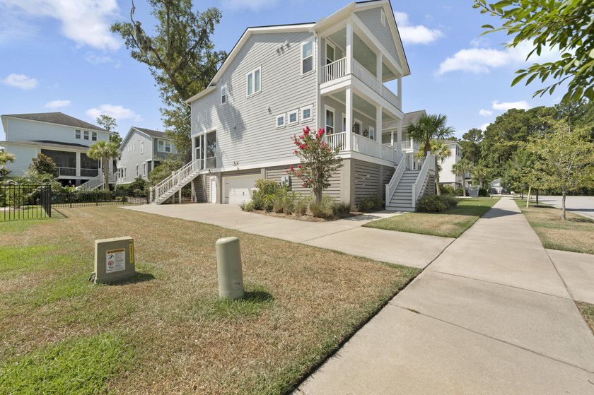 Welcome to 2409 Georgia Guard Drive, where timeless Lowcountry - photo 4