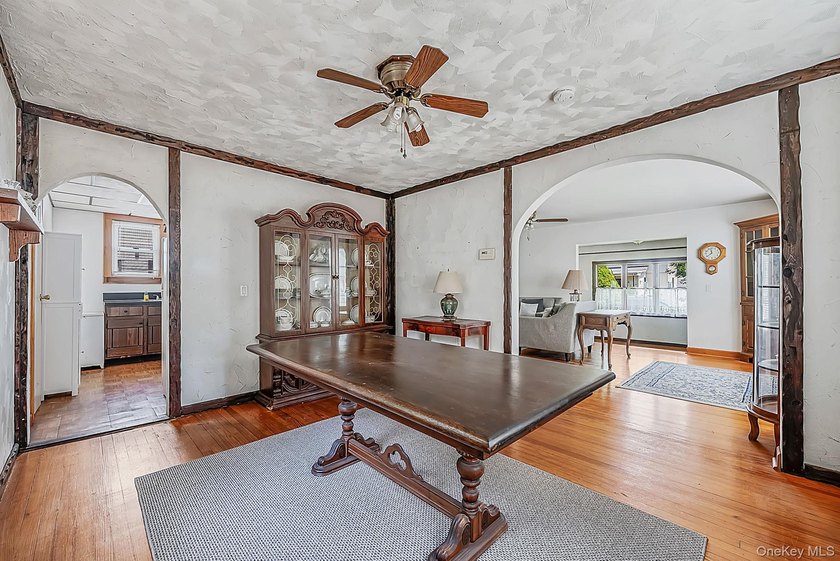 Welcome Home To This Charming Merrick Cape Cod Nestled Mid Block - photo 5