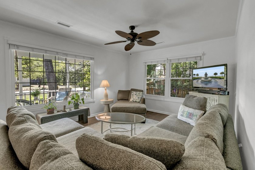 Life in Parkwood Estates is all about location and lifestyle - photo 8