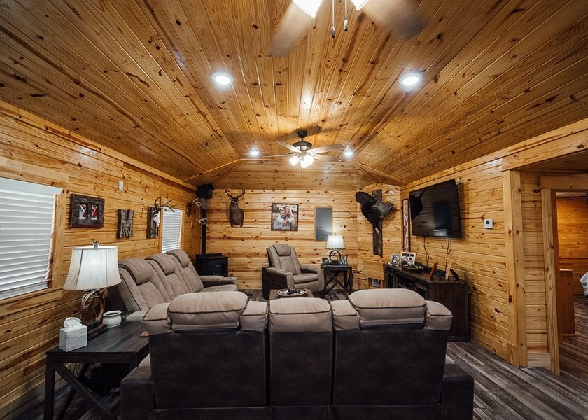 WELCOME TO A PREMIER HUNTING AND RECREATIONAL PROPERTY IN THE - photo 14