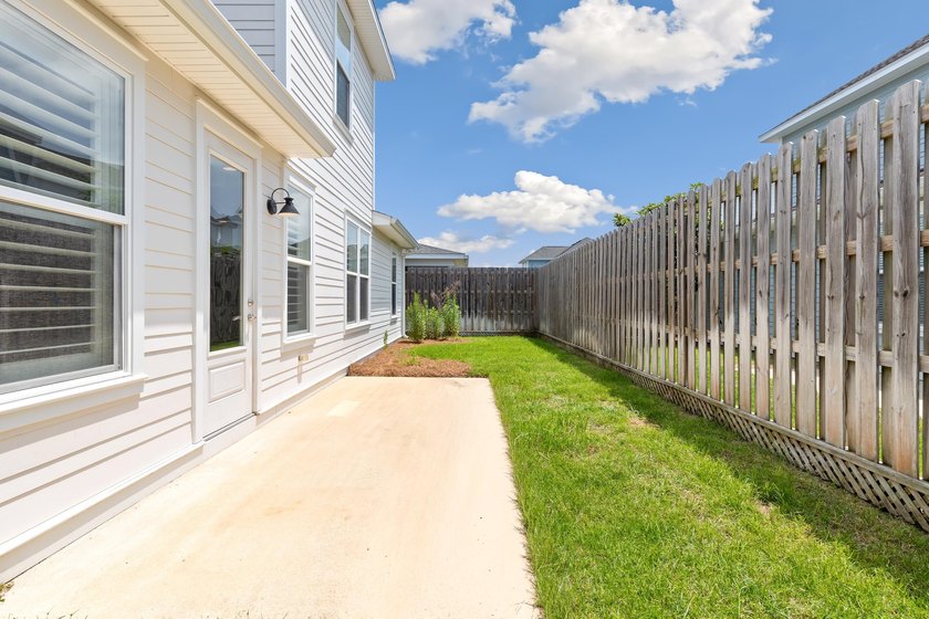 Now Available! This spacious home is situated on a premium lot - photo 24