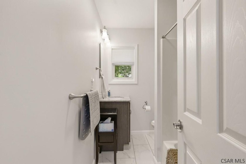 Welcome to your fully renovated Lake Stonycreek retreat! This - photo 32