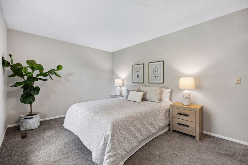 Welcome to this inviting end-unit townhome in the desirable - photo 23